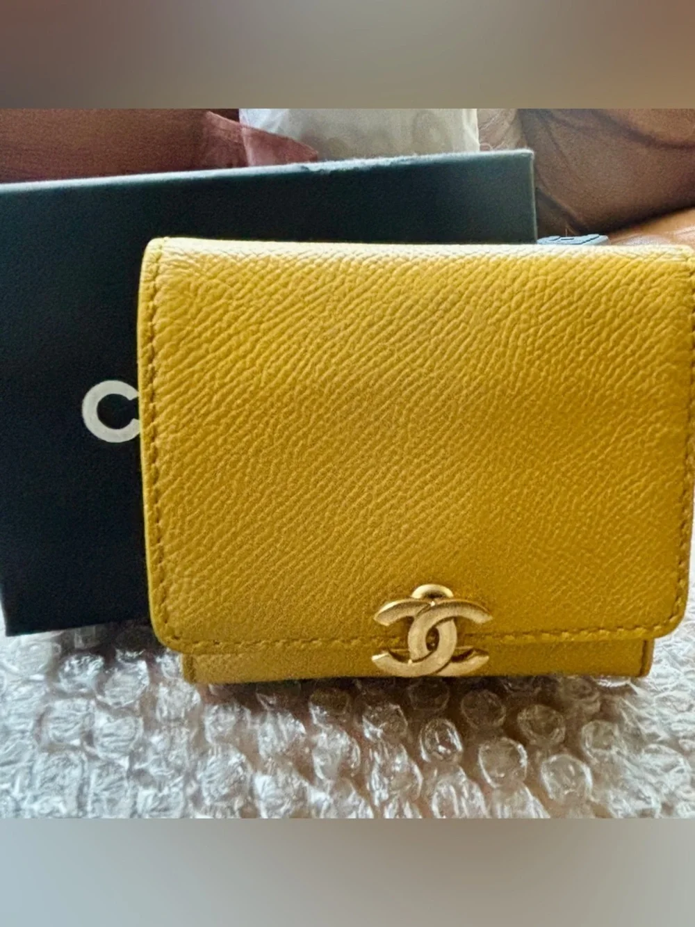 “Host Pick” Classic CHANEL Coin and Card Holder Wallet W/COA